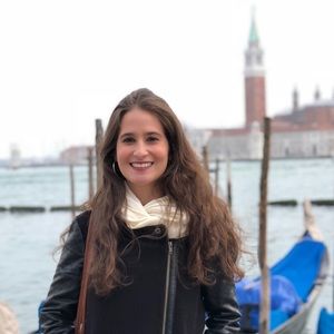 Meet your Posher, Hannah